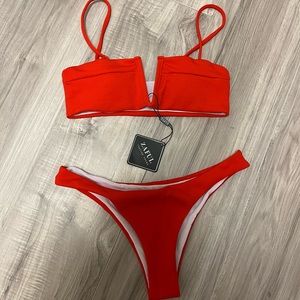 Never been worn size SM Bikini Bundle